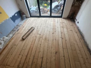 Open plan pine flooring, likely quality. Restoration with gap filling and silk lacquer finish 👌